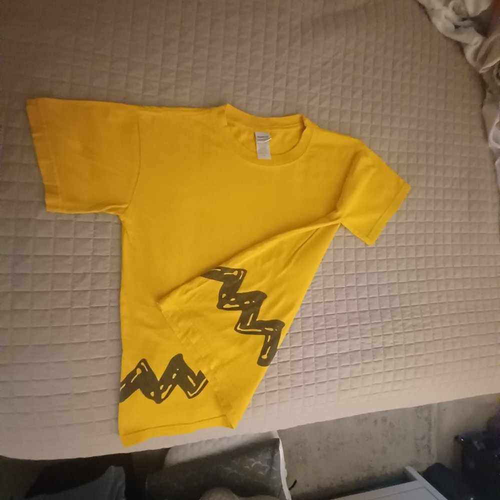 Authentic Peanuts Charlie Brown Wraparound Woman's Tee NWOT